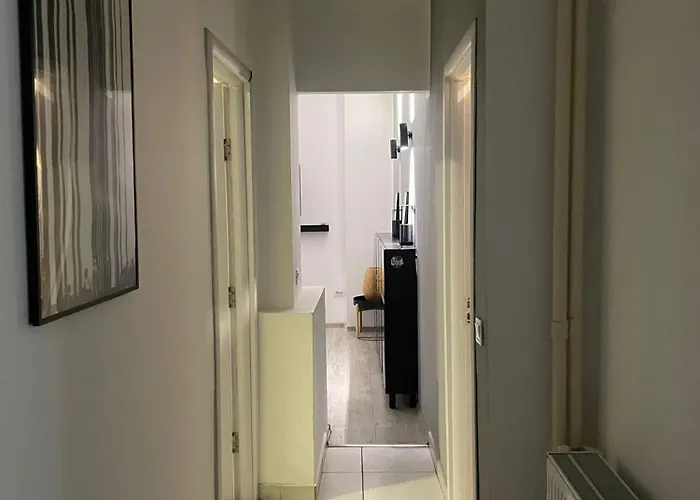 Apartament Modern In Center