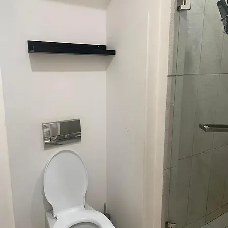 Apartment Modern In Center Bucharest