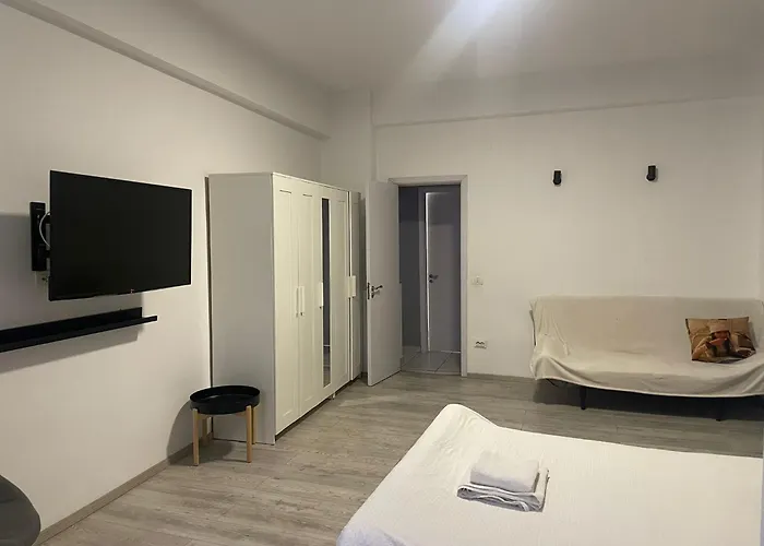 Apartment Modern In Center Bucharest