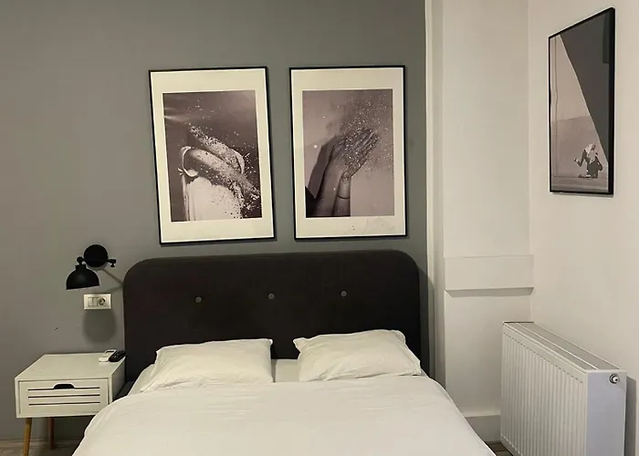 Modern In Center Apartman Bukarest